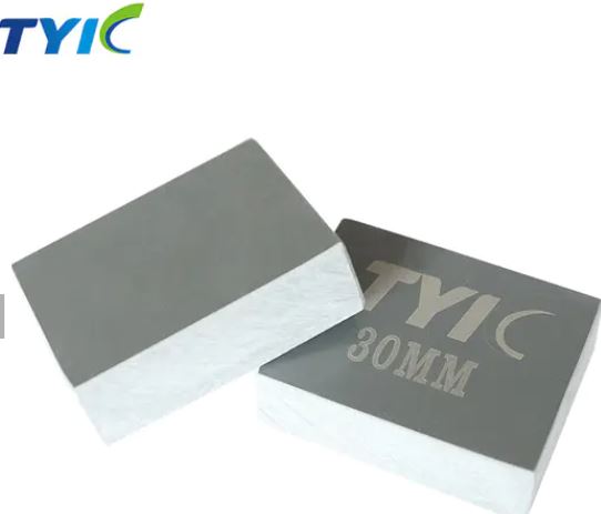 Production and processing of hard board pvc sheet (一)